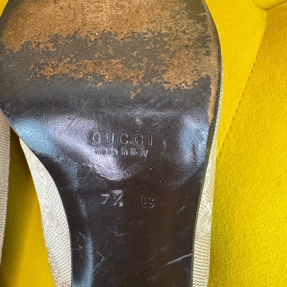 Gucci Cream Mules with Iconic Monogram Size 7 1/2 - Picture 10 of 10